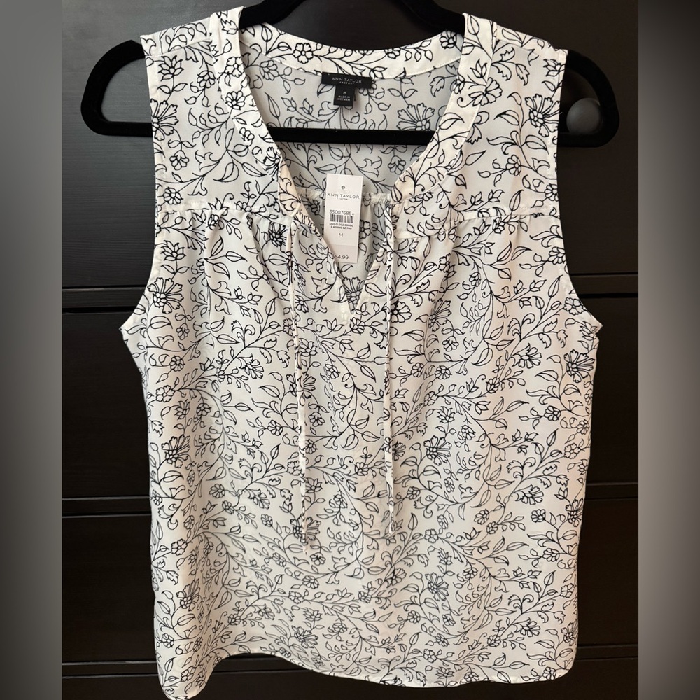 Ann Taylor Black and White Floral Blouse